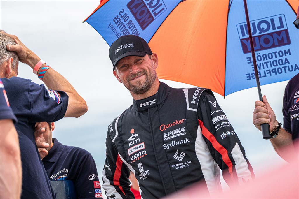 Kenn Bach og LM Racing havde endnu en stærk pointhøst til Grand Prix Danmark og det har sendt nordjyden op som en delt nummer to i Trofeo, hvor han har samme pointtal som Allan Kristensen fra Meteor Racing. René Povlsen, ligeledes fra Meteor Racing, fører fortsat.